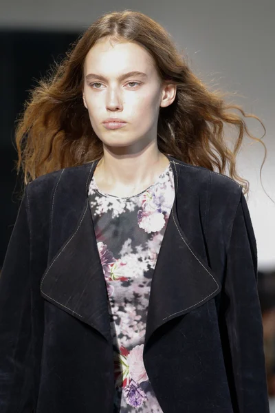 Look 33